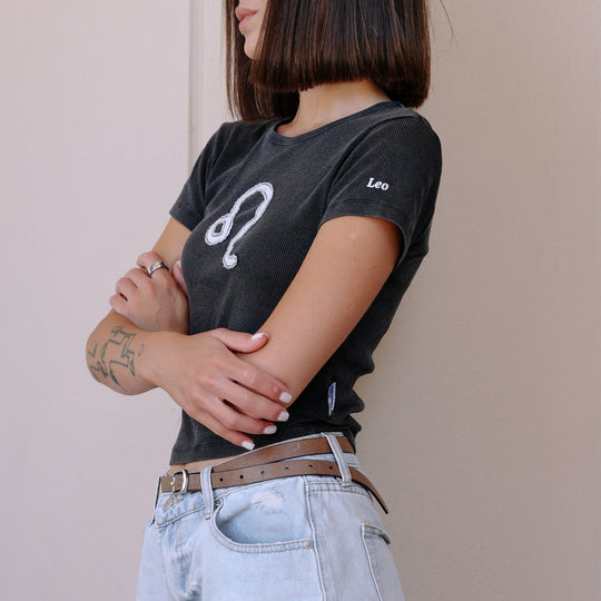 Leo Stitch - Baby Tee - Black Snow