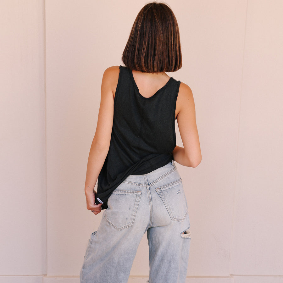 Essentials - Papa Tank - Black Snow