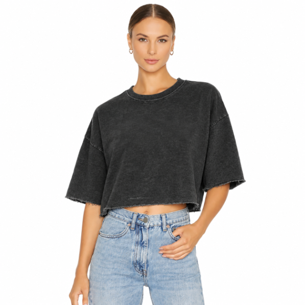 Essentials - Crop Jumper - Black Snow